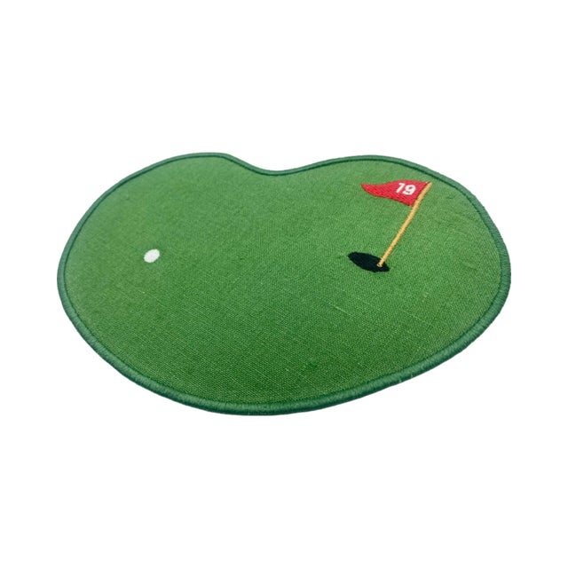 Contemporary 19th Hole Putting Green Linen Cocktail Golf Napkins - Set of 4 For Sale - Image 3 of 9