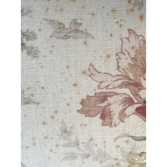 Vintage Pair of Louis XV Style Floral Upholstered Bergère Accent Chairs in English Traditional Style For Sale - Image 13 of 18