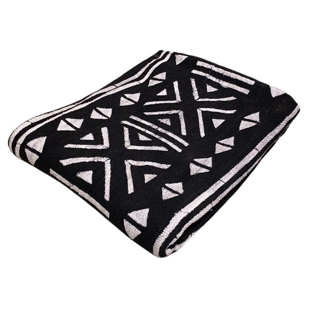 This exquisite vintage African mud cloth textile from Mali is expertly handcrafted using traditional methods, showcasing...
