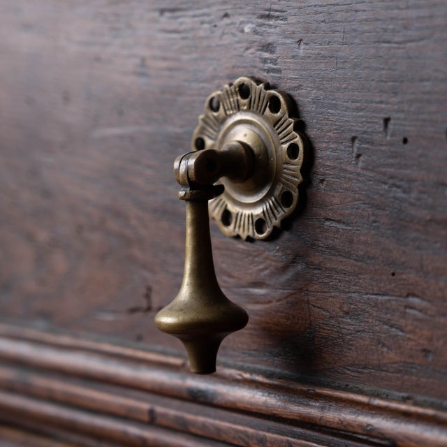 Jacobean Oak Chest of Drawers, 17th Century For Sale - Image 9 of 18