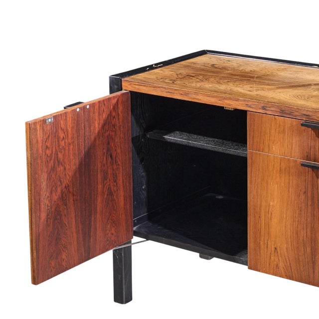Herman Miller Mid Century Rosewood Credenza For Sale In Chicago - Image 6 of 10