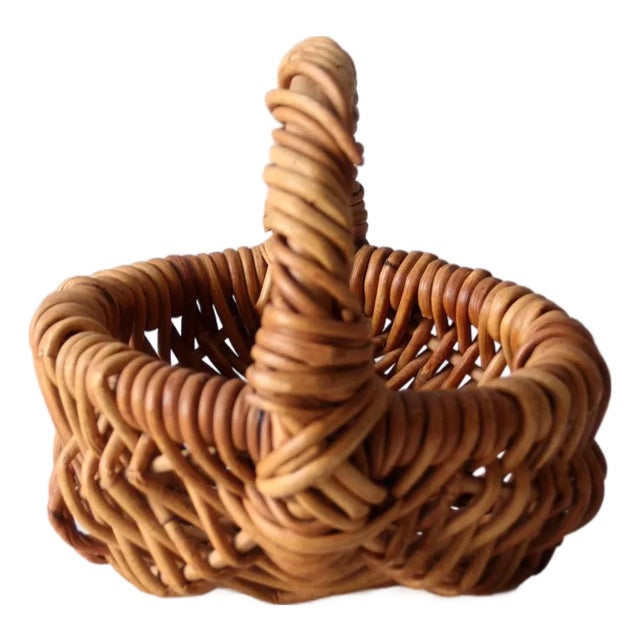 Vintage Small Melon Basket For Sale