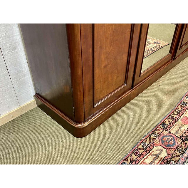 antique Victorian English Wardrobe in Mahogany, 1800s For Sale - Image 10 of 18