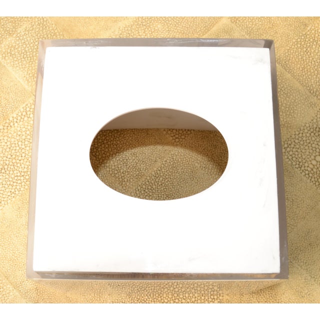 Vintage White Faux Marble Lucite Encased Tissue Box Cover Boutique Box For Sale In Miami - Image 6 of 13