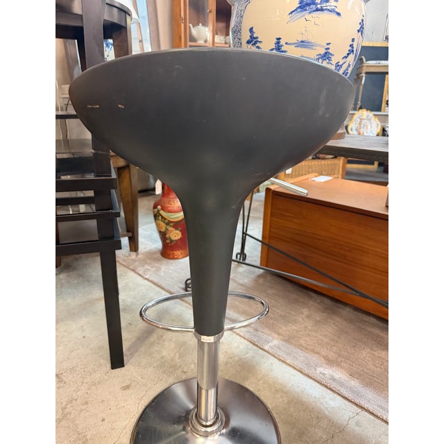 1990s Modern Magis "Bombo" Adjustable Swivel Bar Stools by Stefano Giovannoni - A Pair For Sale In Atlanta - Image 6 of 11