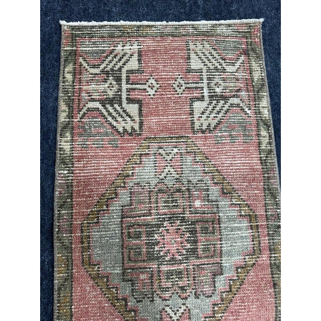 Turkish Yastik Rug 1'6" x 3'2" For Sale - Image 4 of 5