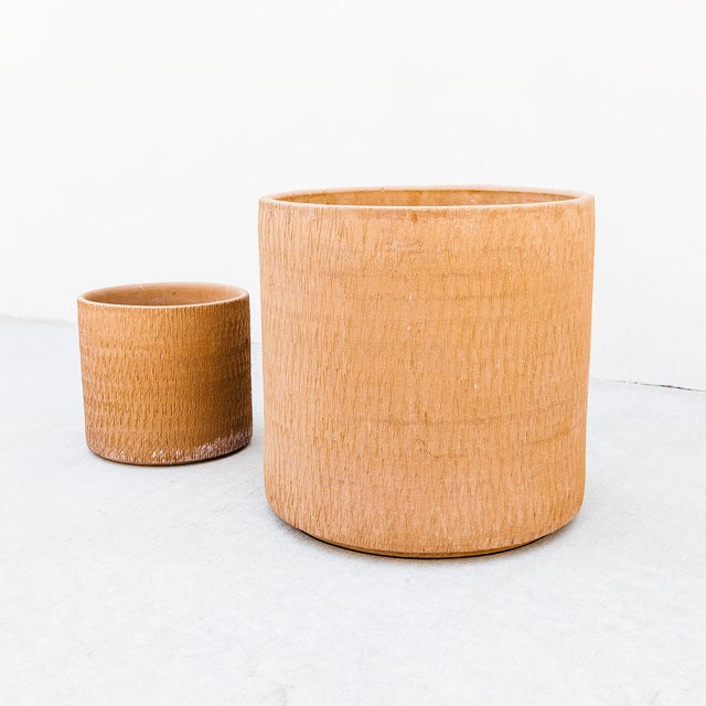 1970s Extra Large Gainey Sgraffito "Nuts and Bolts" Ceramic Pot, California Mid Century Modern For Sale - Image 5 of 14
