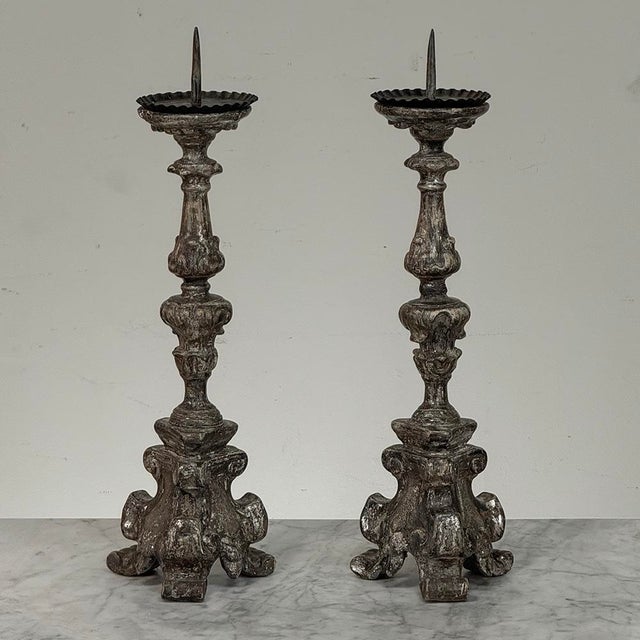 Baroque Pair of 18th Century Italian Baroque Silver Gilded Candlesticks For Sale - Image 3 of 18