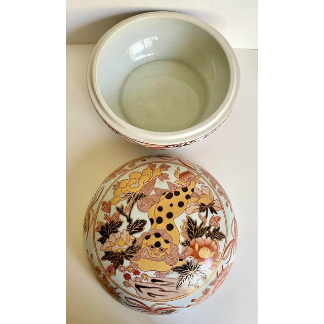 Late 20th Century Vintage Maitland Smith Foo Dog Lidded Asian Vessel For Sale - Image 5 of 13