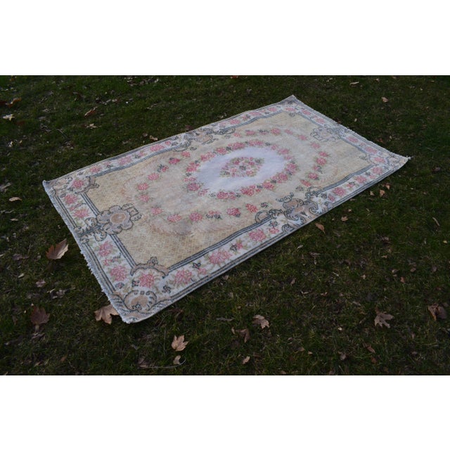 Hand Knotted Wool Turkish Sparta Rug with Floral Design 44.88'' x 82.68'' / 114x210cm Hand woven with high quality pure...