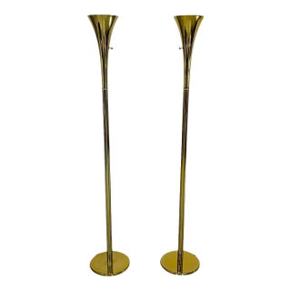 Elegant Pair of Laurel Lamp Company Fluted Brass Floor Lamps For Sale
