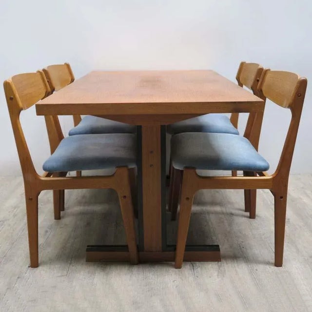 - set of one table and four chairs - chairs with blue upholstery - dimensions of chairs: h 79 cm x w 46 cm x d 44 cm x sh...