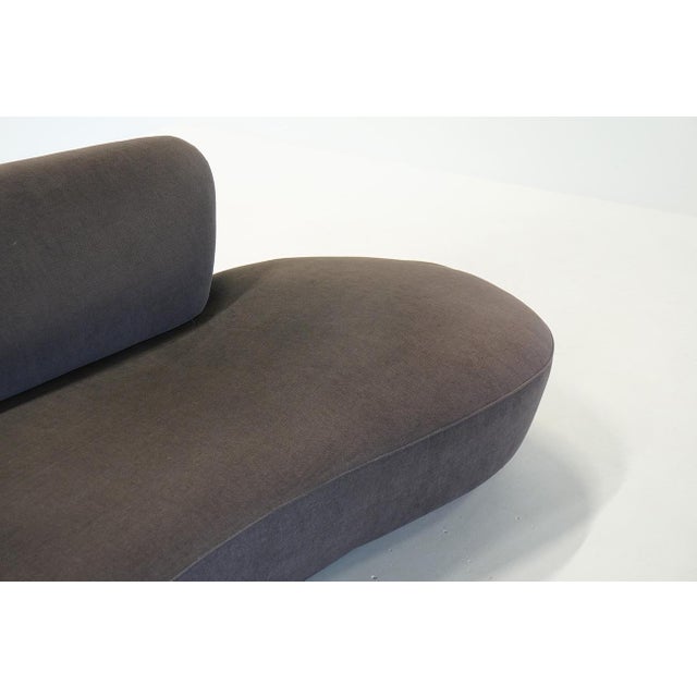 New York Collection Serpentine Sofa by Vladimir Kagan, 1990s For Sale - Image 11 of 15