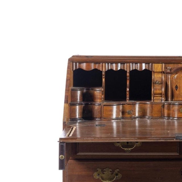 Furniture - D. Maria Writing Desk; in vinhatico wood - 18th Century. Portuguese; from the 18th/19th century; in vinhatico...
