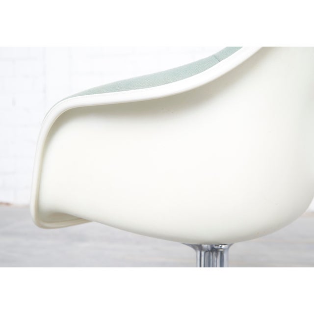 1990s Dal Lafonda Chairs in Fiberglass by Charles & Ray Eames for Vitra, 1990s, Set of 4 For Sale - Image 5 of 18