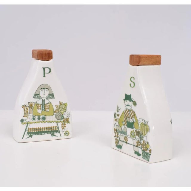 Pepper & Salt Shaker by Figgjo Flint, 1960s, Set of 2 For Sale - Image 9 of 10