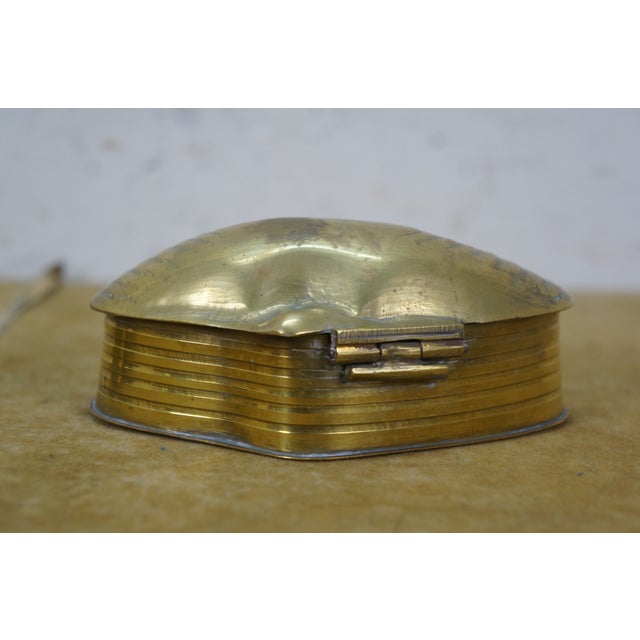 Mid 20th Century 2 Brass Nautical Beach Clam Sea Shell Keepsake Trinket Boxes Compotes 5" For Sale - Image 11 of 16