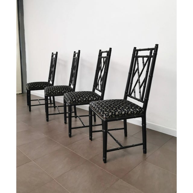 Mid-Century Modern Dining Chairs in Black Enameled Wood and Smooth Velvet, Italy, 1980s, Set of 4 For Sale - Image 3 of 13