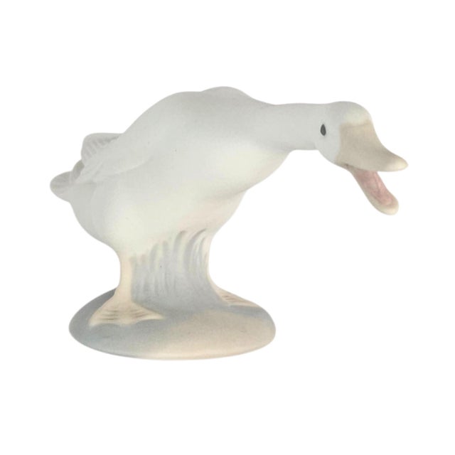 Farmhouse Lladro #4551 Little Duck Quacking Matte Porcelain Figurine by Fulgencio Garcia For Sale - Image 3 of 11