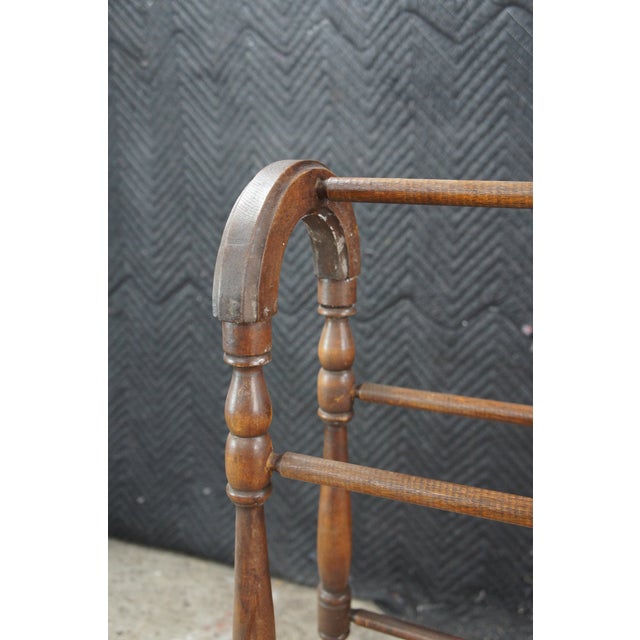 Wood Vintage Early American Style Turned Oak Towel Quilt Blanket Rack Stand Holder For Sale - Image 7 of 11