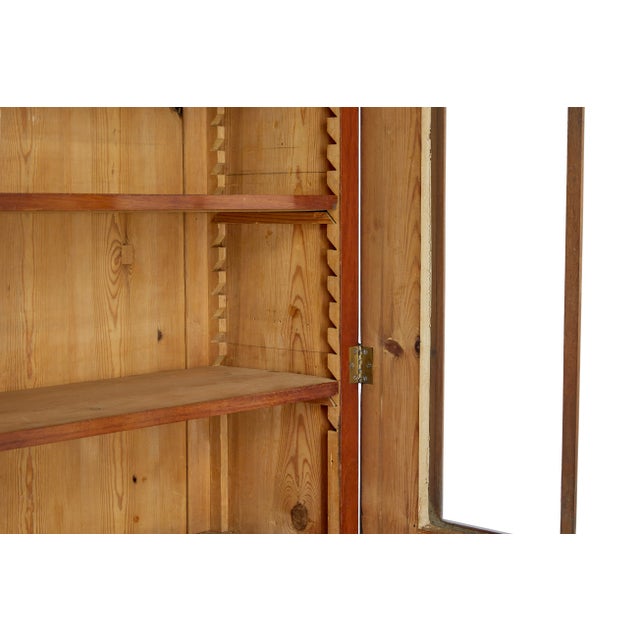 Early 19th Century Flame Mahogany Bookcase, 1820s For Sale - Image 3 of 8