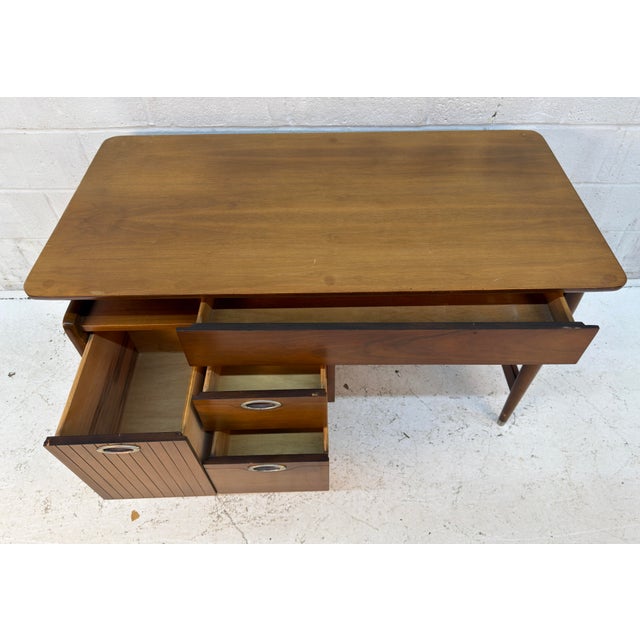 Vintage Walnut Desk Attributed to Mainline for Hooker Furniture For Sale - Image 13 of 16