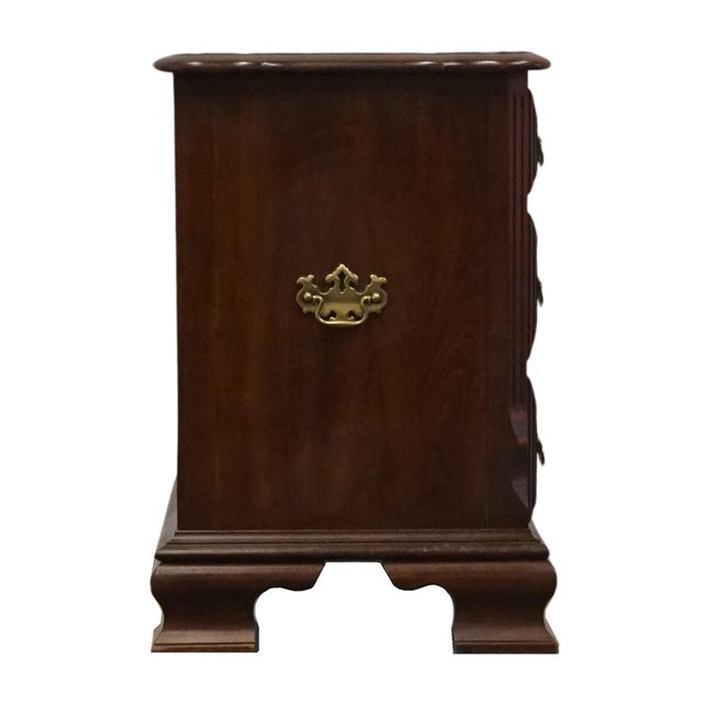 Pennsylvania House Solid Cherry Traditional Style 24" Accent Chairside Chest End Table / Nightstand For Sale - Image 12 of 12