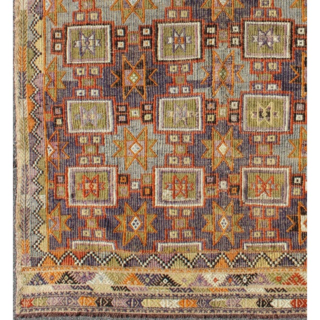 Grayish blue background geometric Turkish Oushak midcentury rug. Keivan Woven Arts / rug TU-NED-1114, country of origin /...