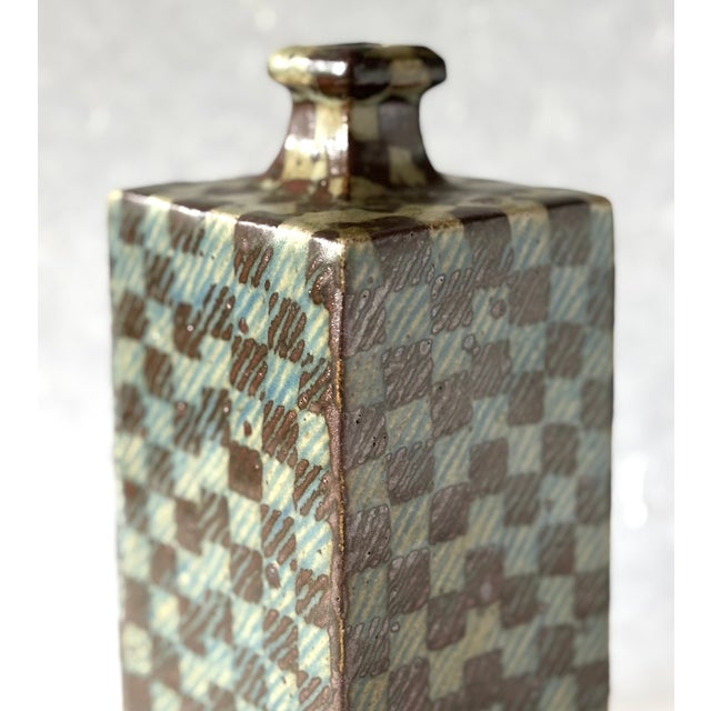 A Stunning Stoneware Vase by Japanese Living National Treasure, Tatsuzo Shimaoka. For Sale - Image 10 of 15