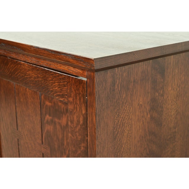 Stickley Mission Oak Arts & Crafts Media Cabinet For Sale - Image 12 of 18