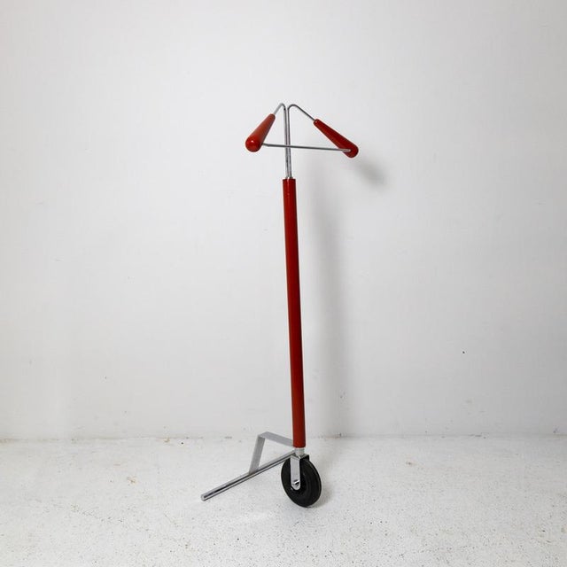 Italian Coat Rack with Wheel, 1980s, in Very Good conditions. Designed 1980 to 1989