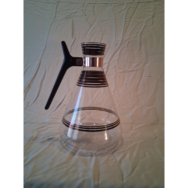 Mid Century Modern 1950s Atomic Carafe For Sale In Detroit - Image 6 of 6