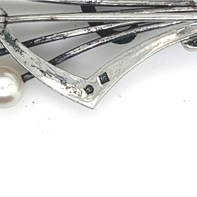 Contemporary 1990s Mikimoto Estate Akoya Pearl Brooch Pin Sterling Silver For Sale - Image 3 of 9