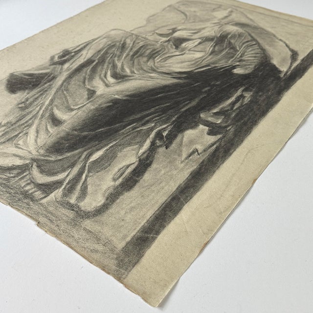 Antique French Beaux Arts Charcoal Study of ‘Nike Adjusting Her Sandal,’ Signed (Charcoal on Wove Paper) For Sale - Image 4 of 5