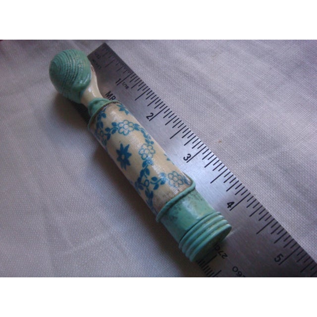 Vintage Figural Lady Cosmetic Lipstick Case Mexico Unsigned For Sale - Image 12 of 12