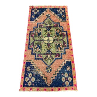 Turkish Yastik Rug 1'8" x 3'2" For Sale