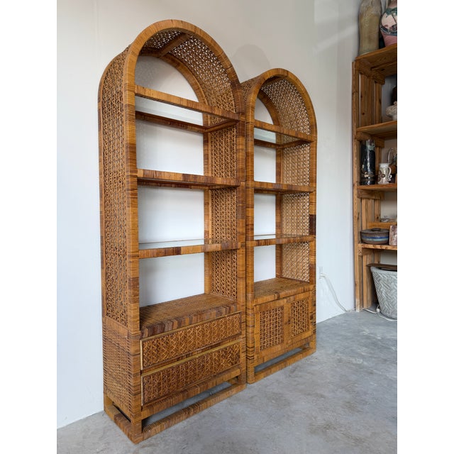 Traditional 1970's Vintage Palm Beach Regency Style Arched Rattan & Glass Étagères – A Pair For Sale - Image 3 of 18