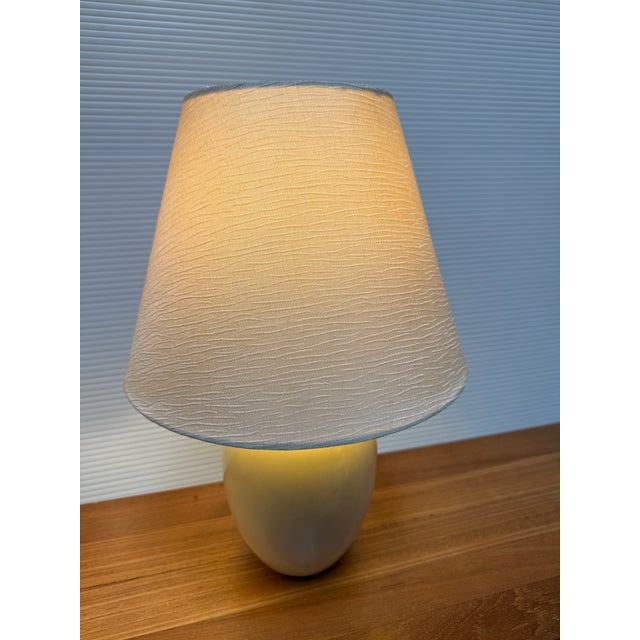 Transitional Ginger Jar Eggshell Ceramic Table Lamps, Pair For Sale - Image 3 of 12