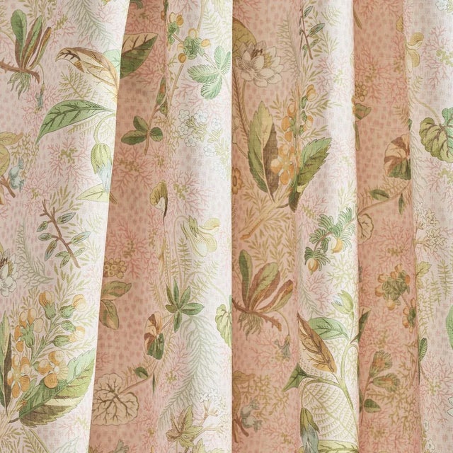 Schumacher Sample - Schumacher Blackwell Linen Fabric in Blush For Sale - Image 4 of 5
