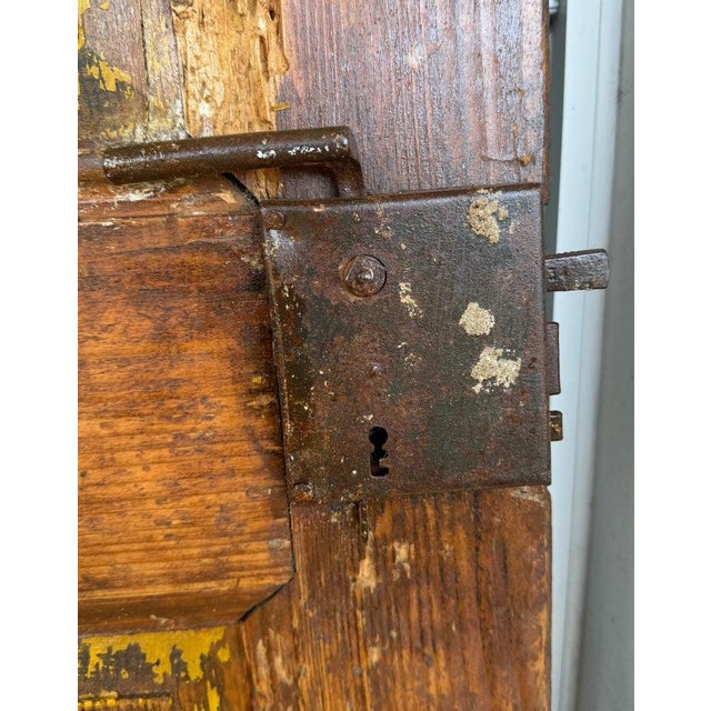 Folk Art 18Thc Original Painted Door From New England For Sale - Image 3 of 14