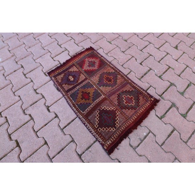 Size: 1.8 x 2.6 ft ( 51 x 78 cm) 20 x 30 inches Color: Organic Natural Dye ( Burgundy,Cream,Navy Blue,Yellow ) Material:...