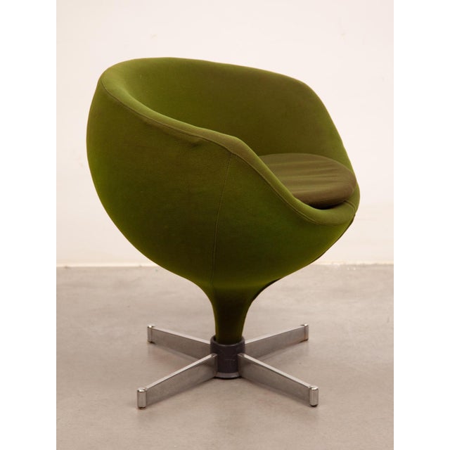 Set of Vintage Swivel Chairs Serie Starlook Ultralight Model Luna attributed to Pierre Guariche for Meurop, 1967 For Sale - Image 8 of 12