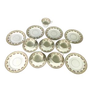 Late 19th Century Balmoral R&d-Bone China Tea Set- 17 Pieces