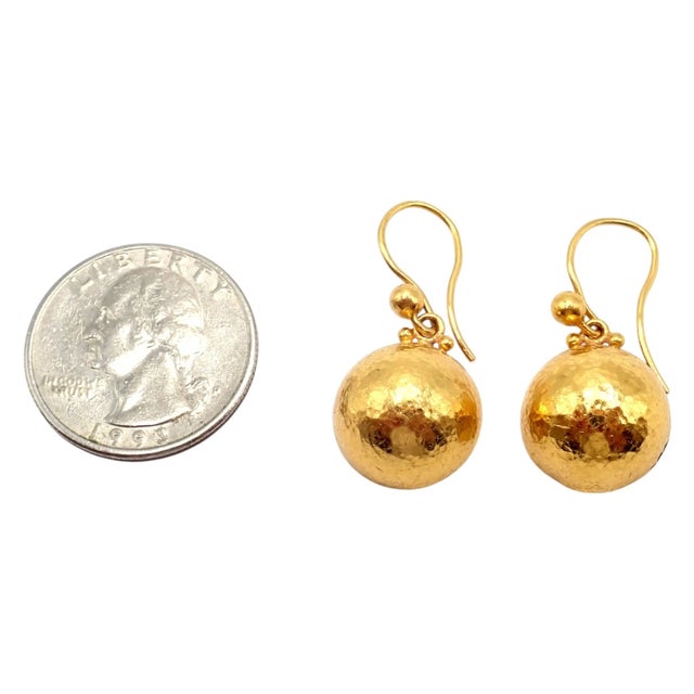 Late 20th Century Gurhan 24k Yellow Gold Hammered Ball Earrings, A Pair For Sale - Image 4 of 11