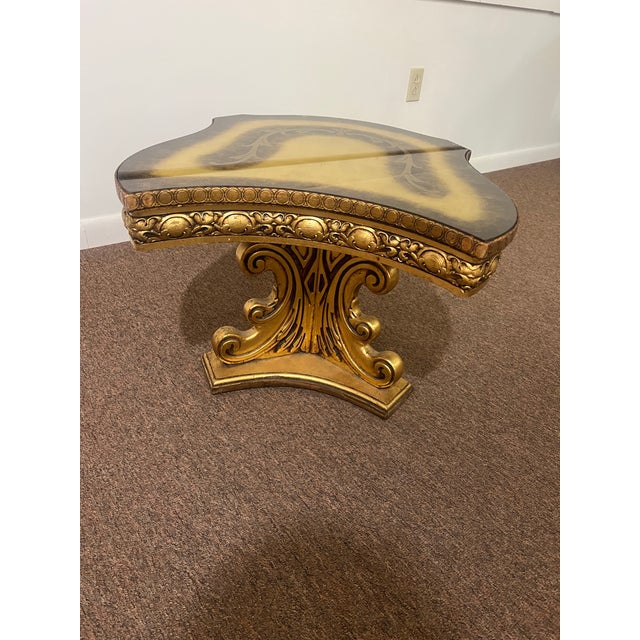 Wood 1950s Hollywood Regency Side Table Guilt Gold For Sale - Image 7 of 9