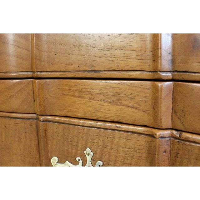 Louis XV Period Nantaise Dresser in Yellow Mahogany, 1700s For Sale - Image 17 of 18