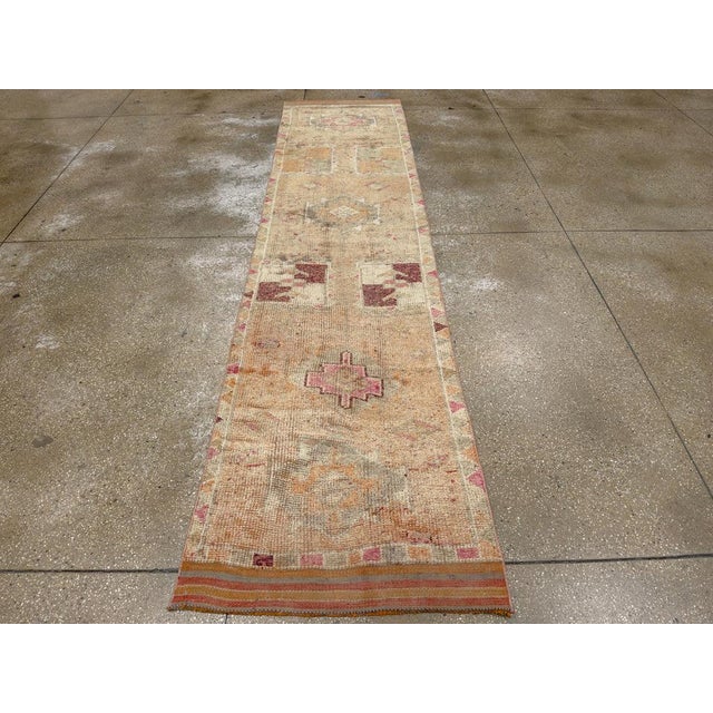 Galerie Shabab Collection Mid-20th Century Turkish Anatolian Runner For Sale - Image 4 of 10