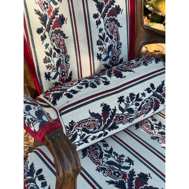 1920s Pair of Louis XV-Style French Provincial Upholstered Carved Wood Armchairs With Floral Stripe Fabric For Sale - Image 9 of 10