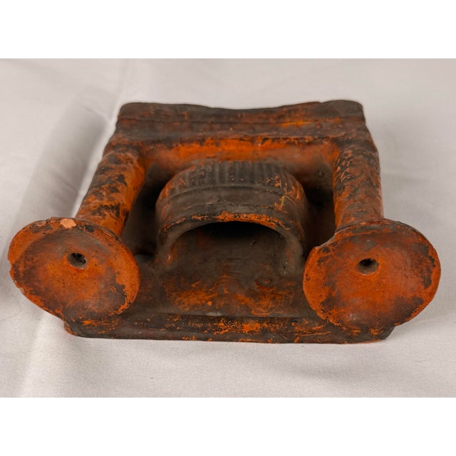 Antique Chinese Guangdong Glazed Pottery Incense & Twin-Lamp Stand, Qing Dynasty, 19th Century For Sale - Image 4 of 5