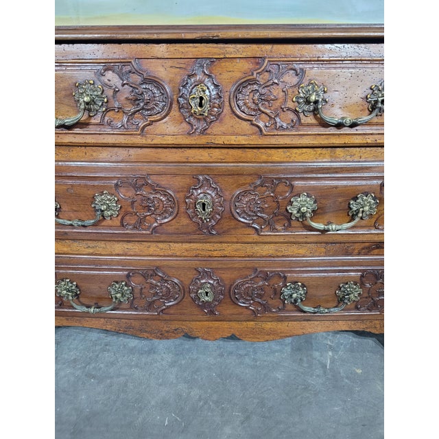 Louis XV Chest of Drawers in Walnut For Sale - Image 12 of 13